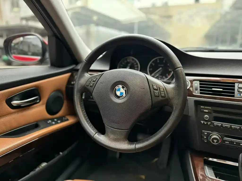 BMW 3 Series 2012 — фото 6