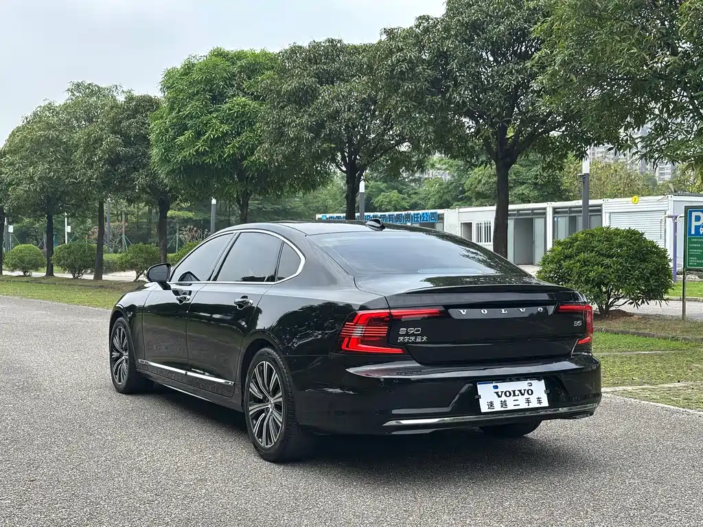 Volvo S90 2020 — фото 17