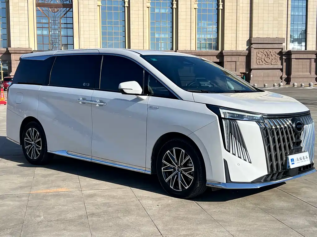 GAC Motor Trumpchi M8 2025 — фото 3
