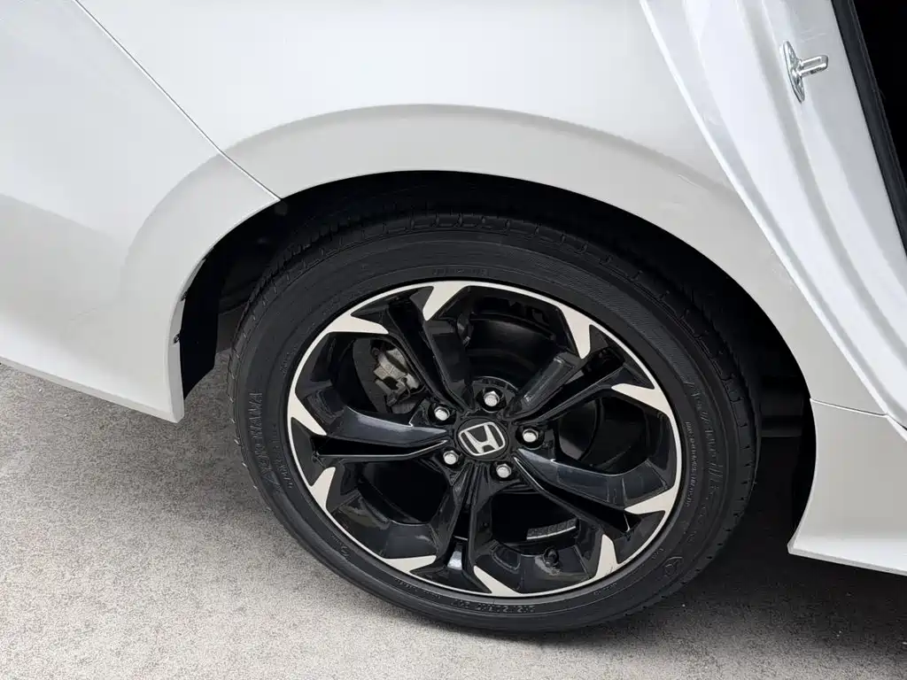 Honda Civic 2023 — фото 14