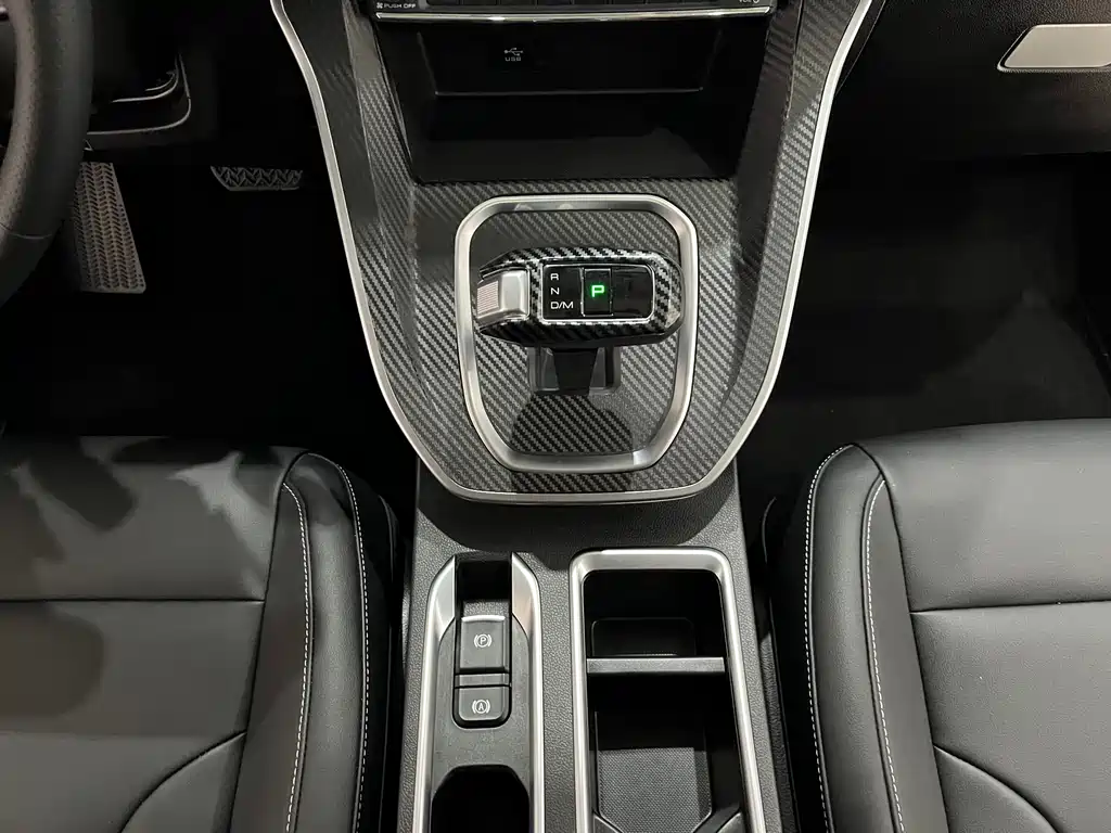 Haval M6 2023 — фото 15