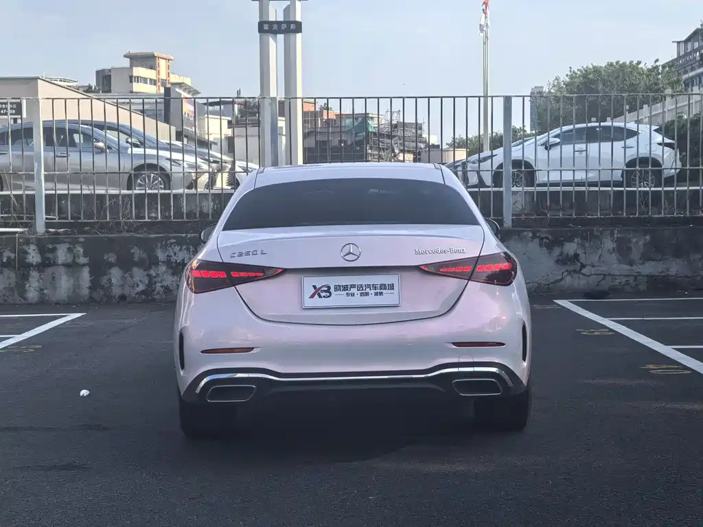 Mercedes-Benz C-Class 2024