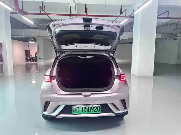 BYD Dolphin 2023