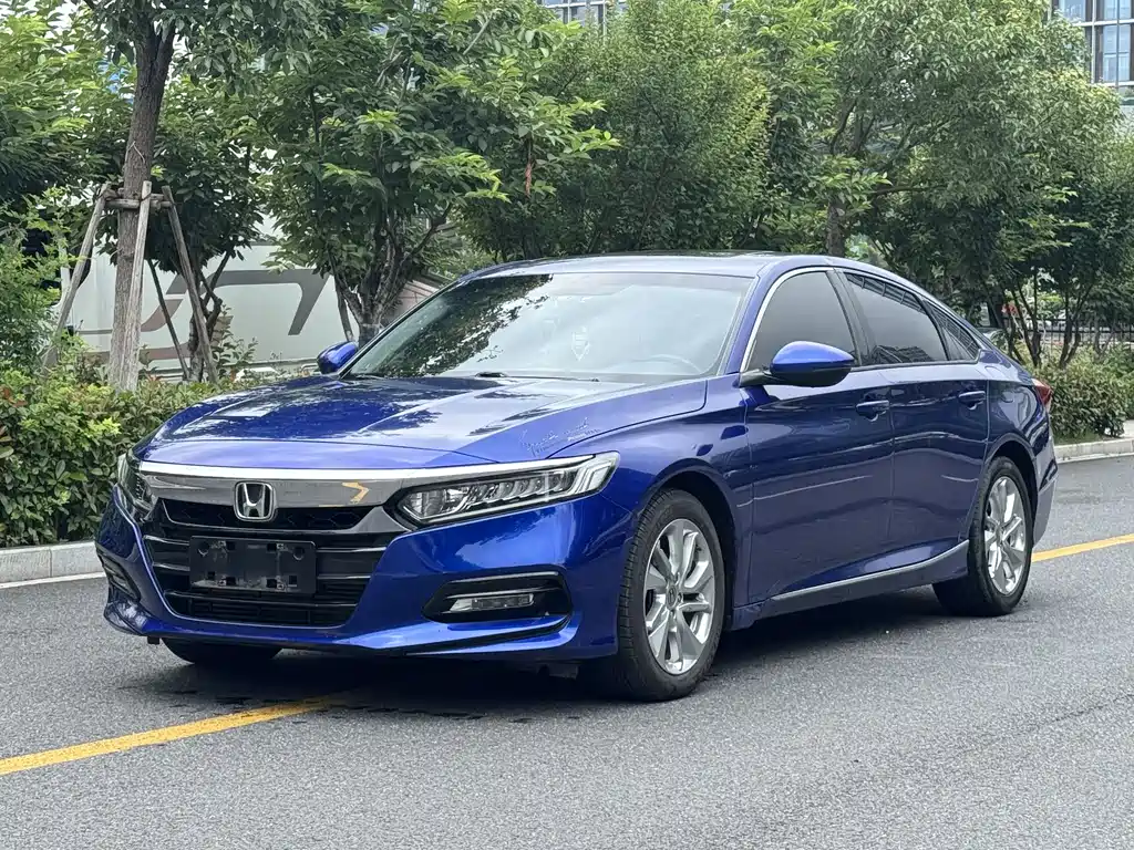 Honda Accord 2019 — фото 1