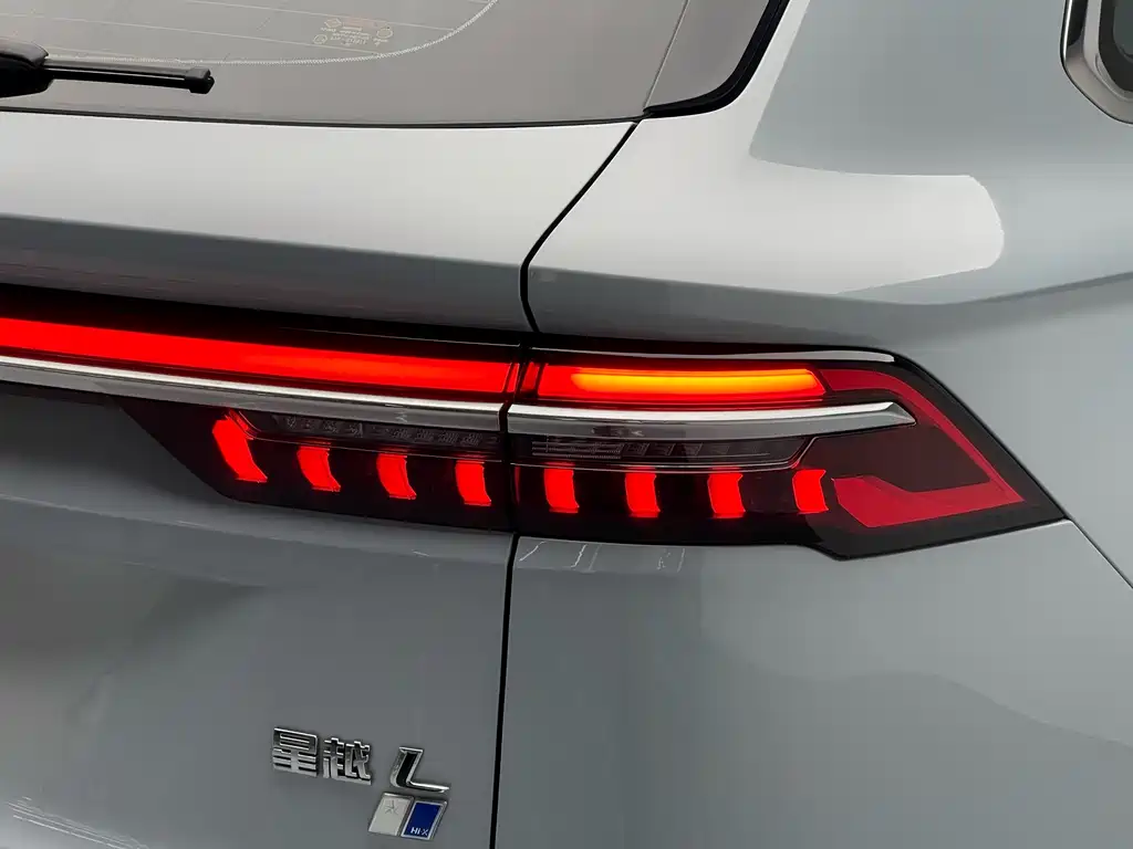 Geely Xingyue L 2022 — фото 17
