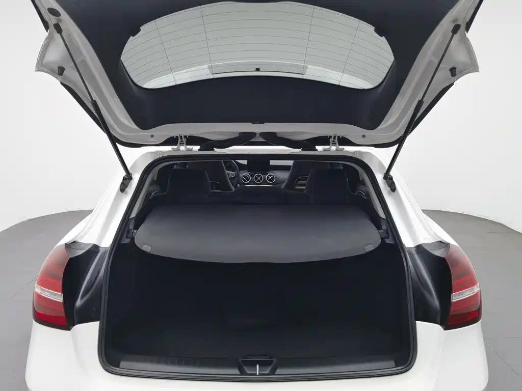 Mercedes-Benz GLA 2019 — фото 16