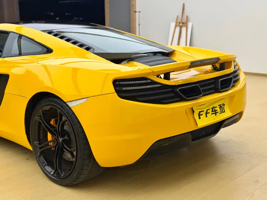 McLaren 12C 2013 — фото 12