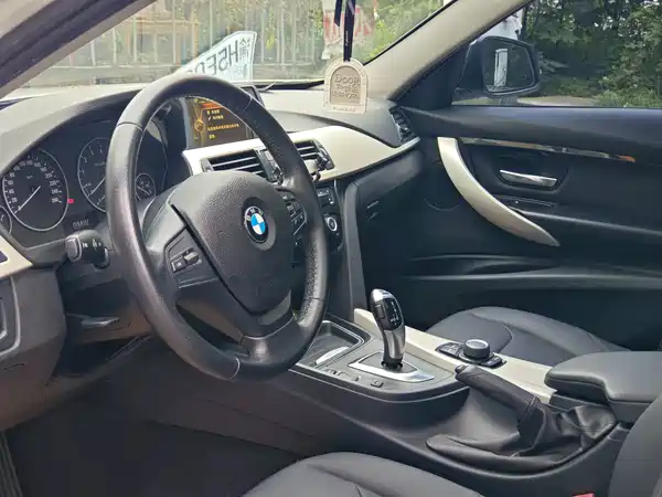 BMW 3 Series 2015