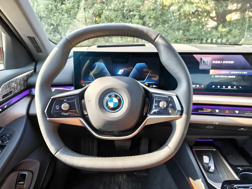 BMW i5 — фото 8