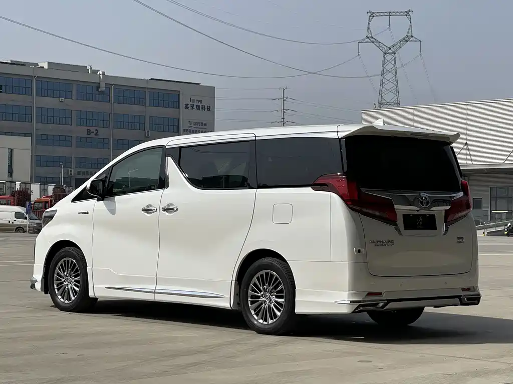 Toyota Alphard 2021 — фото 4