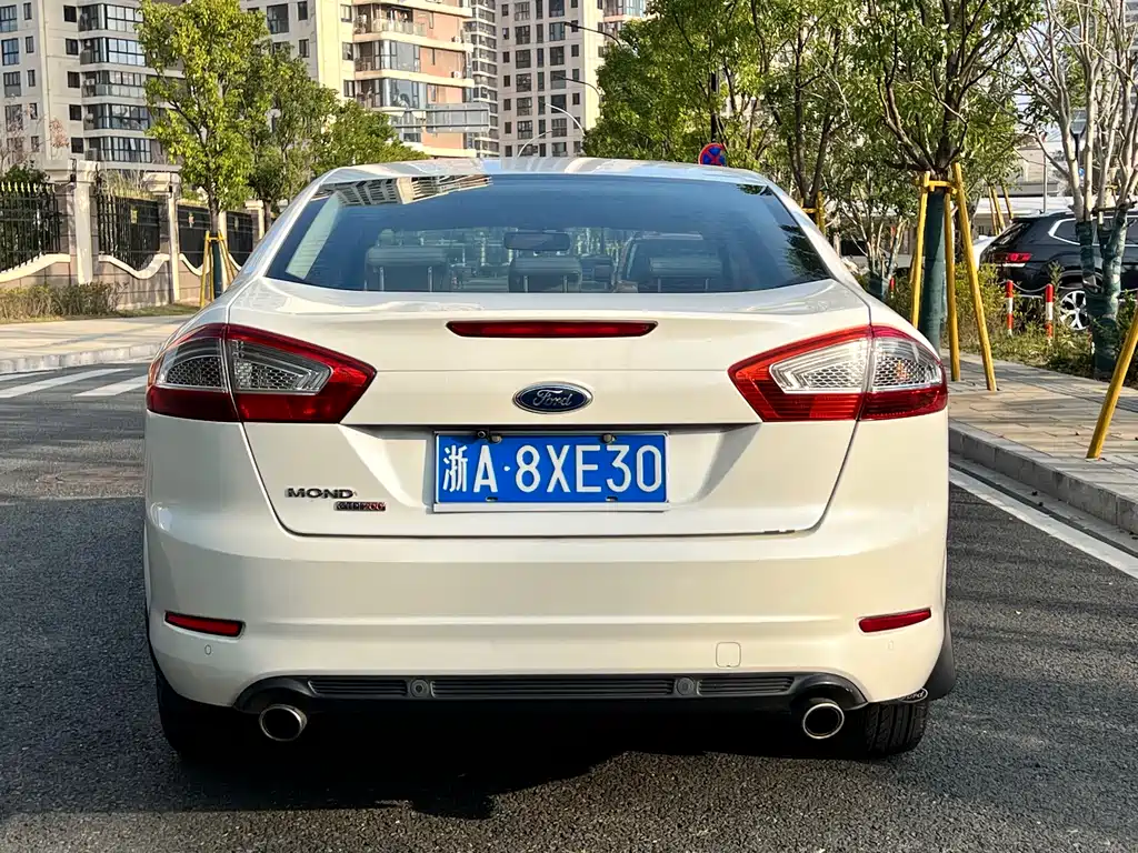 Ford Mondeo Zhisheng 2013 — фото 6