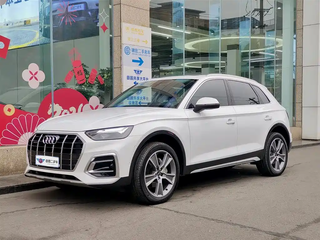 Audi Q5L 2022 — фото 1