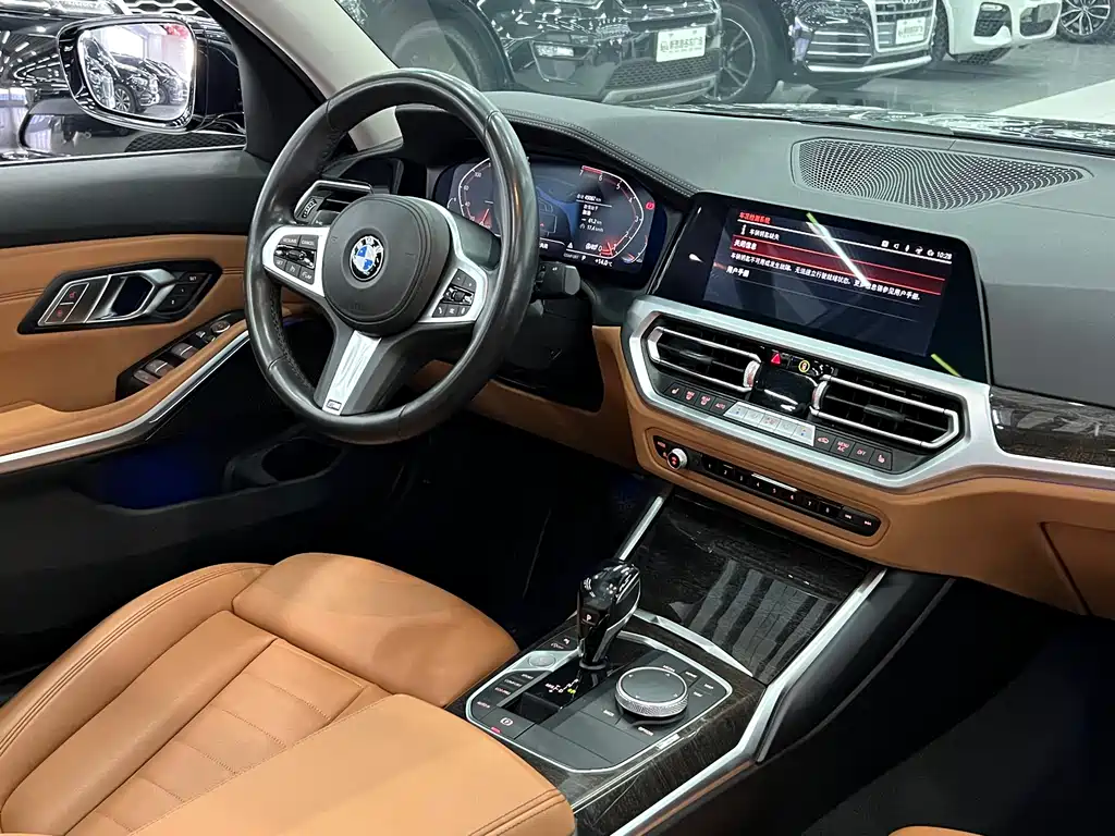 BMW 3 Series 2020 — фото 10