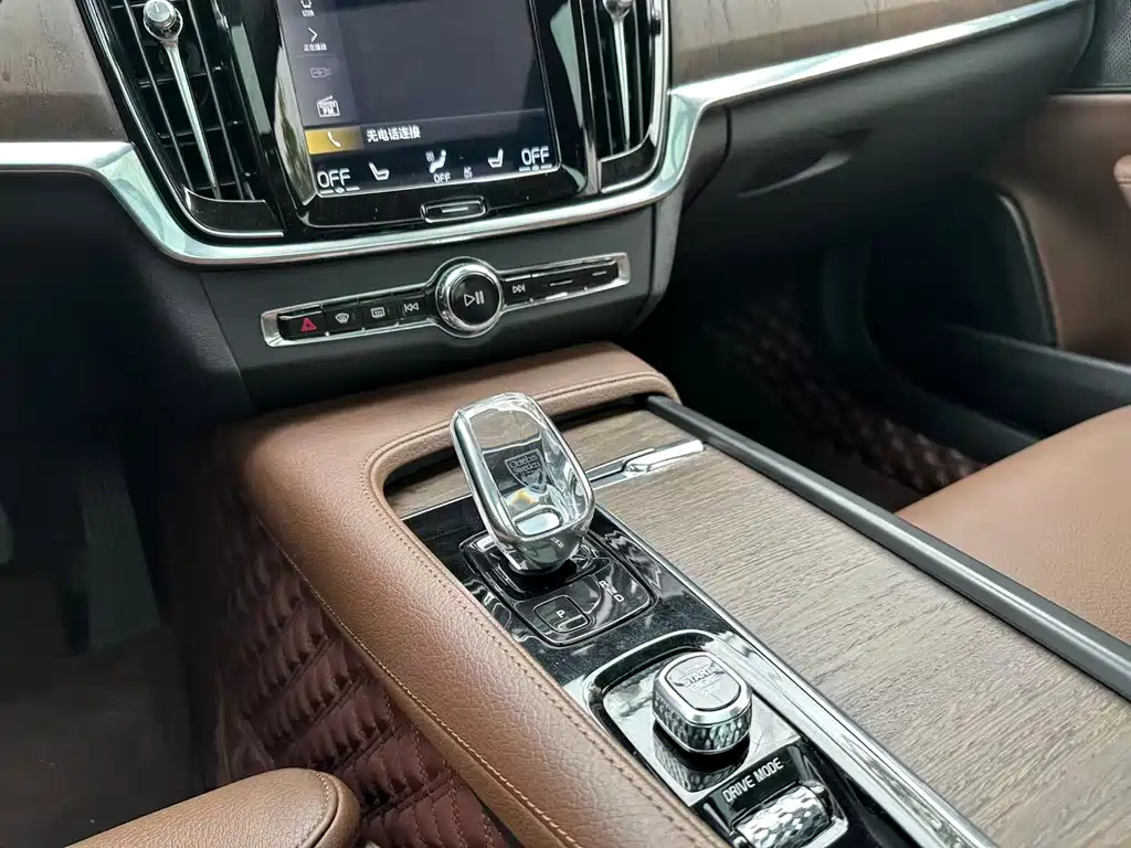 Volvo S90 2021 — фото 7