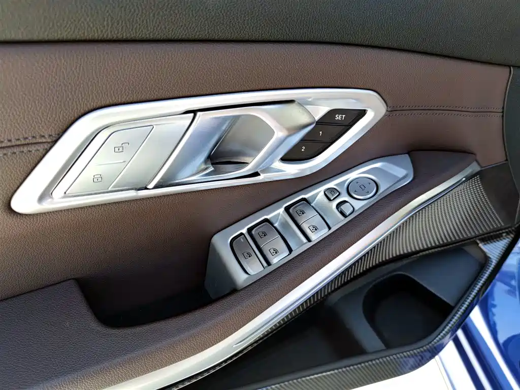BMW 3 Series 2021 — фото 15
