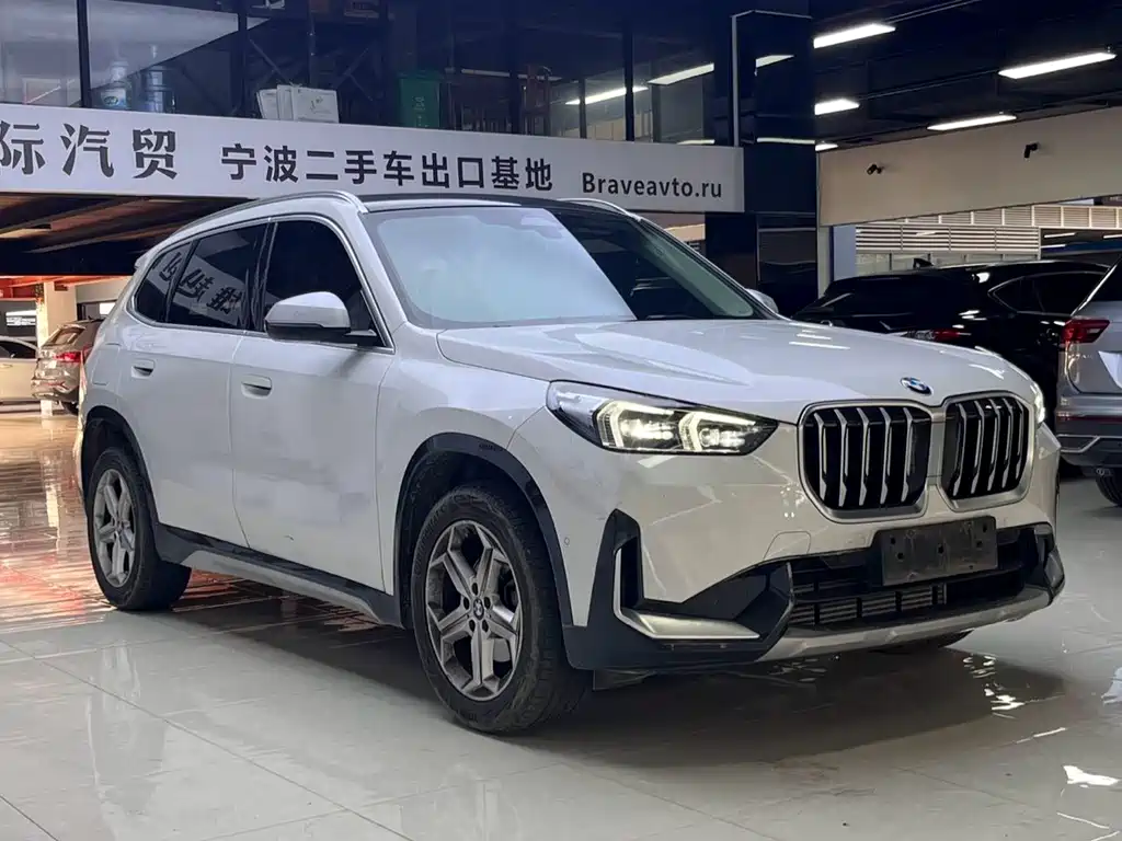 BMW X1 2023 — фото 3