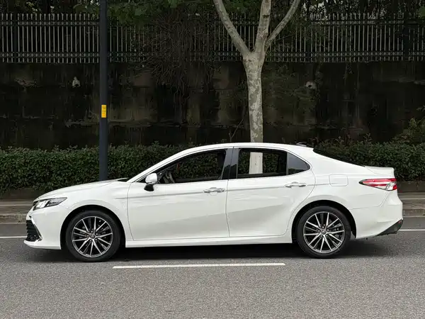 Toyota Camry 2023