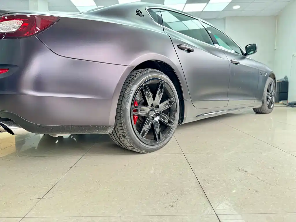 Maserati Quattroporte 2015 — фото 19