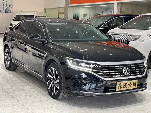 Volkswagen Passat 2023