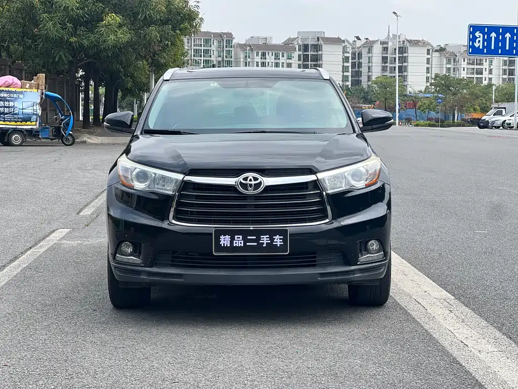 Toyota Highlander 2017 — фото 2
