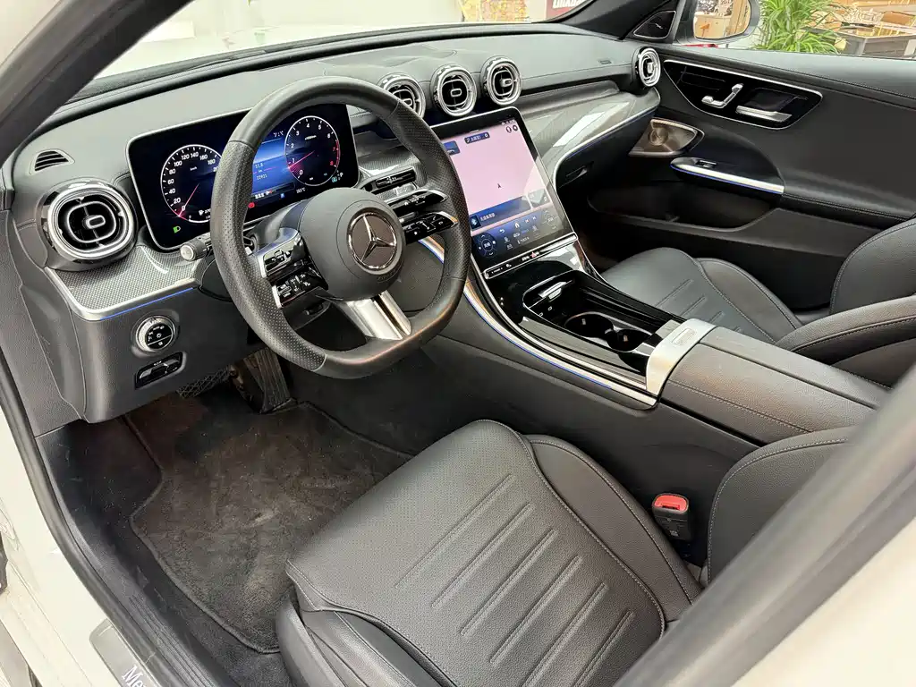 Mercedes-Benz C-Class 2023 — фото 5