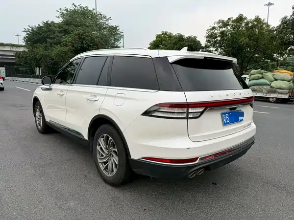Lincoln Aviator 2021