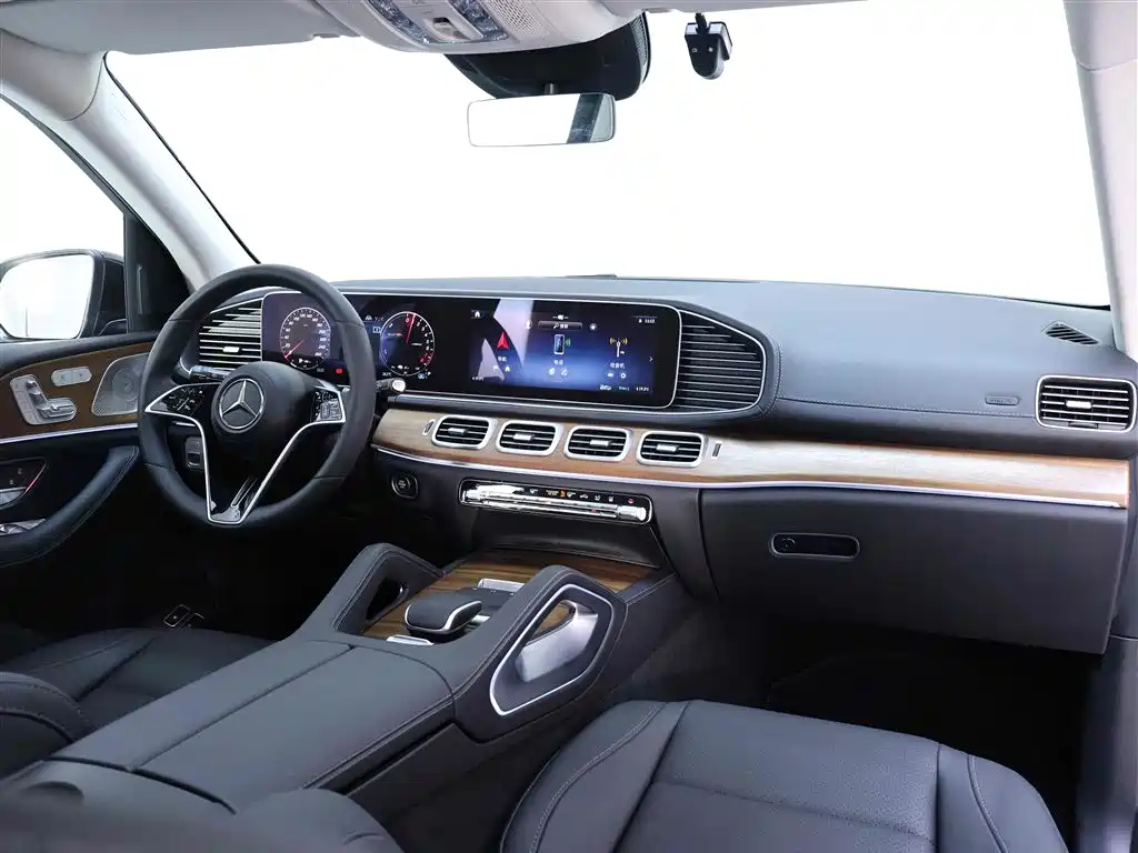 Mercedes-Benz GLE New Energy 2023 — фото 19