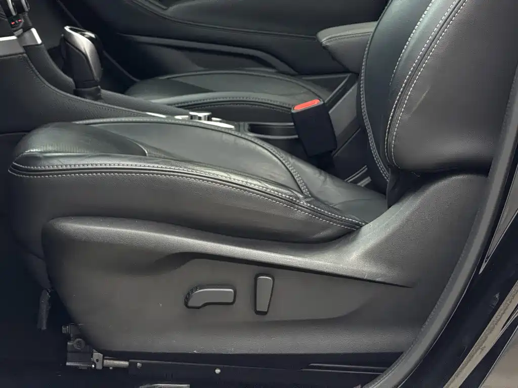 Subaru Forester 2021 — фото 17