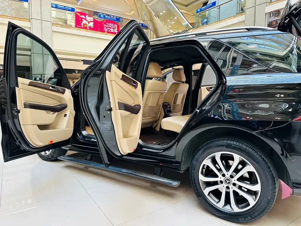 Mercedes-Benz GLE 2018 — фото 16