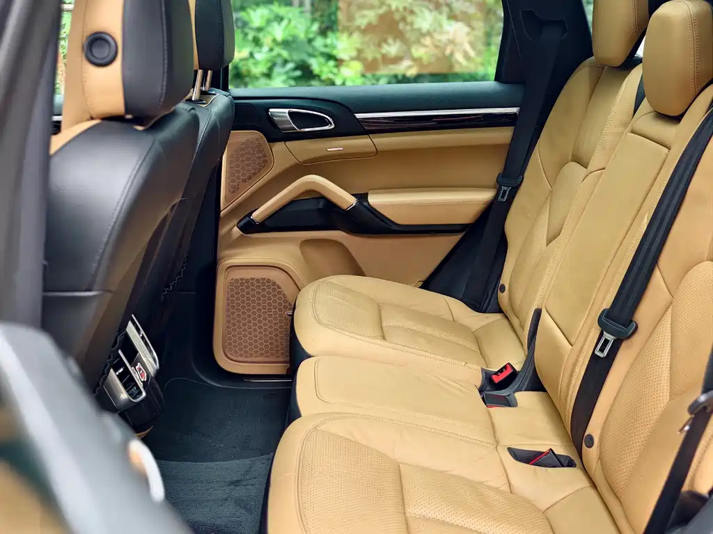 Porsche Cayenne 2015 — фото 14