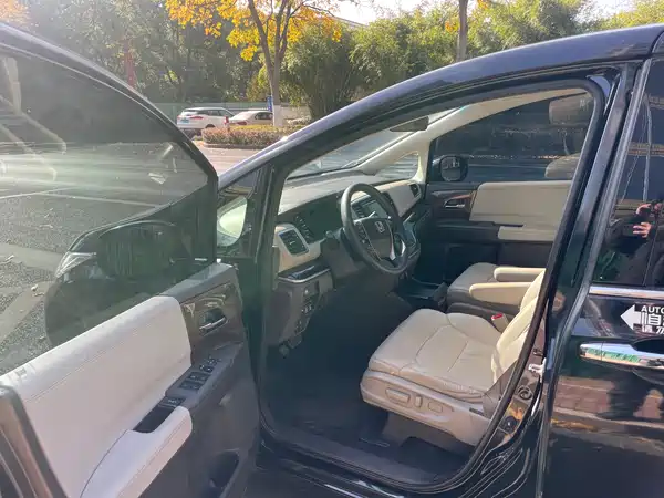 Honda Odyssey 2015