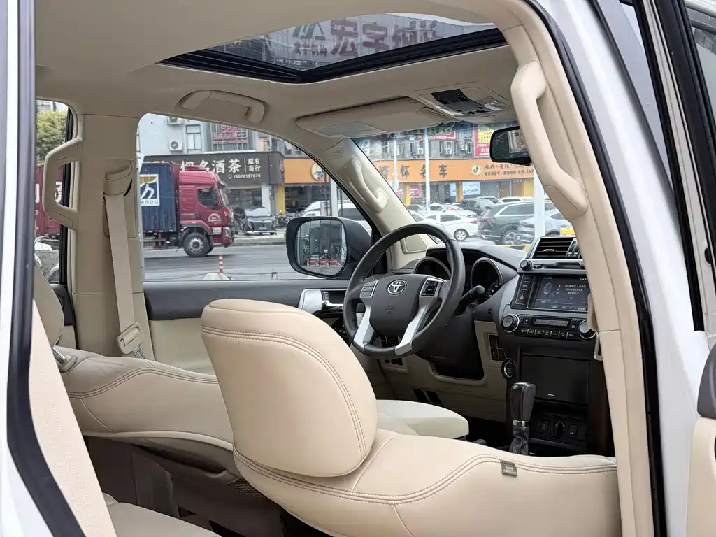 Toyota Prado 2016 — фото 20
