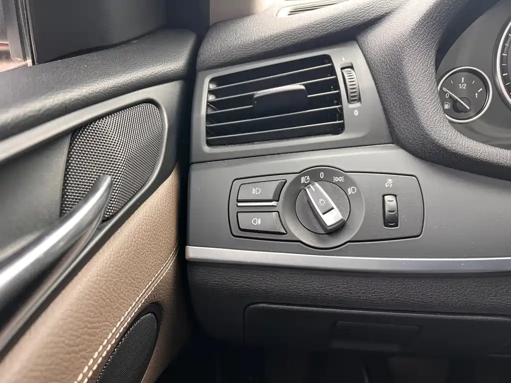 BMW X3 2014 — фото 14