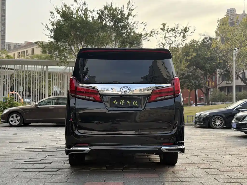 Toyota Alphard 2011 — фото 5