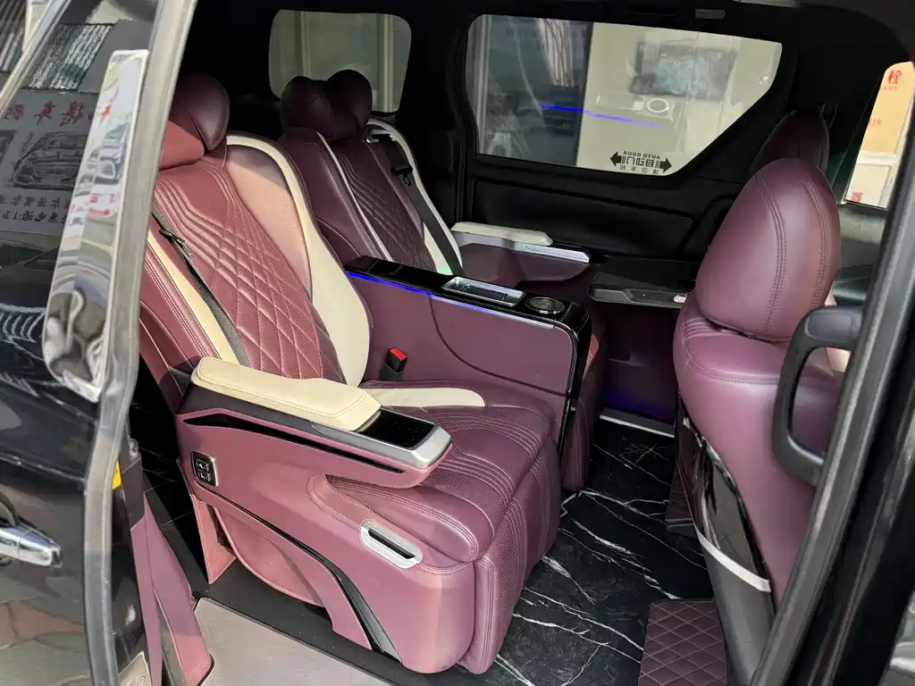 Toyota Alphard 2011 — фото 10