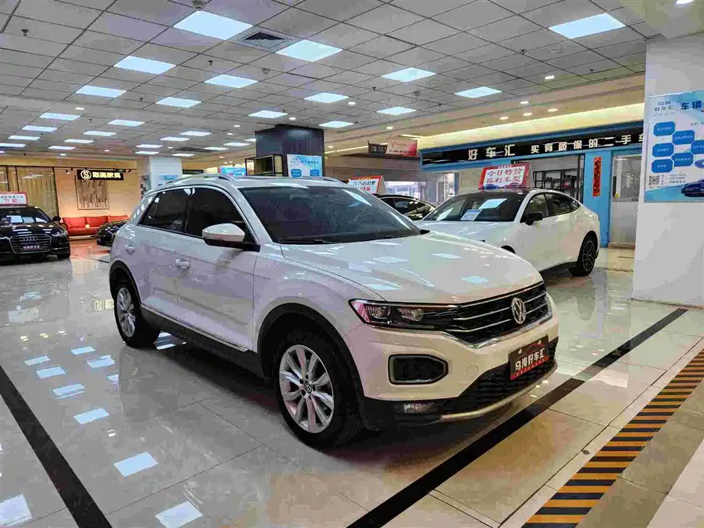 Volkswagen T-Roc 2022 — фото 10