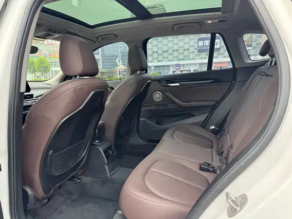 BMW X1 2021