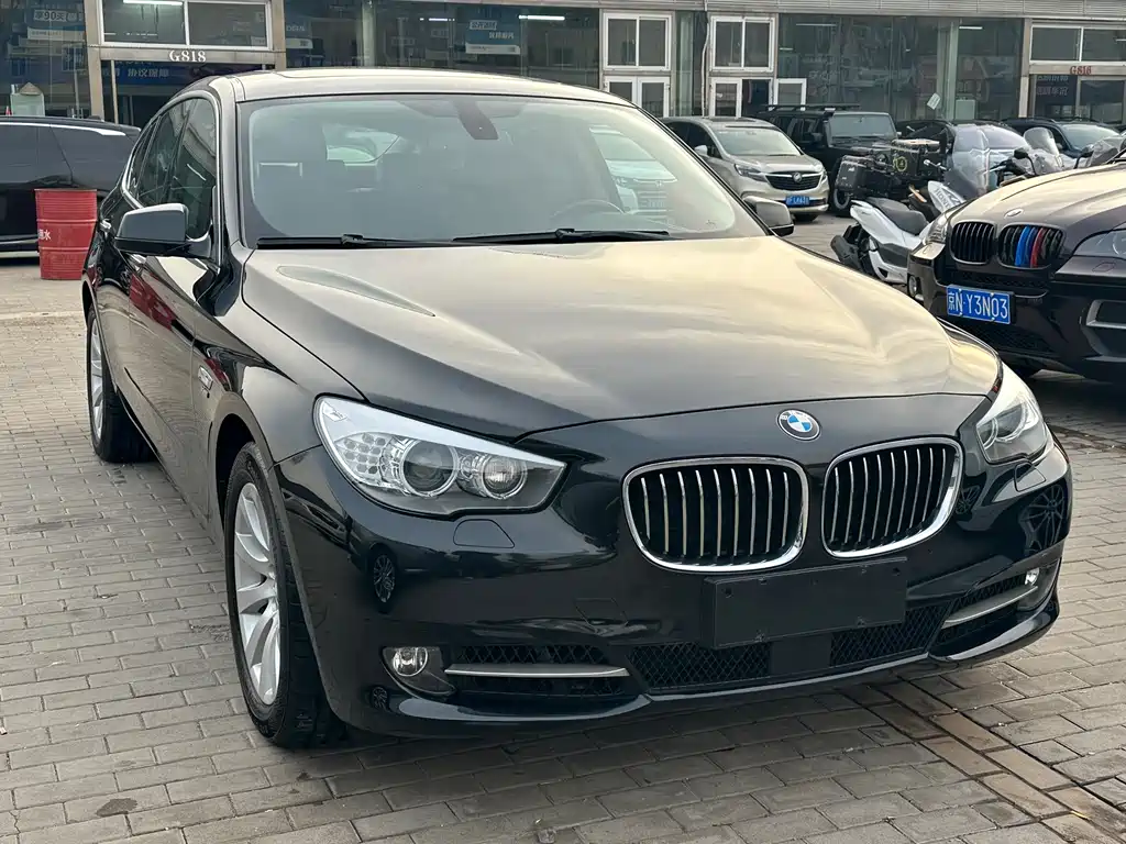 BMW 5 Series GT 2012 — фото 3