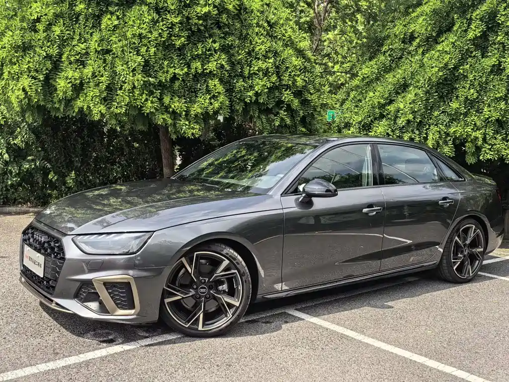 Audi A4L 2024