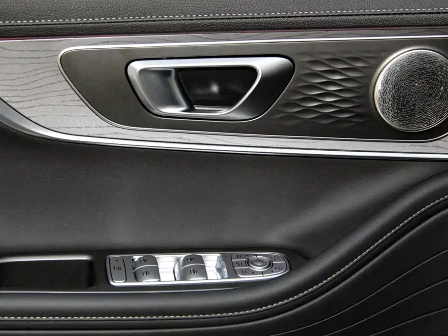 Chery Tiggo 8 PRO NEV 2025 — фото 13
