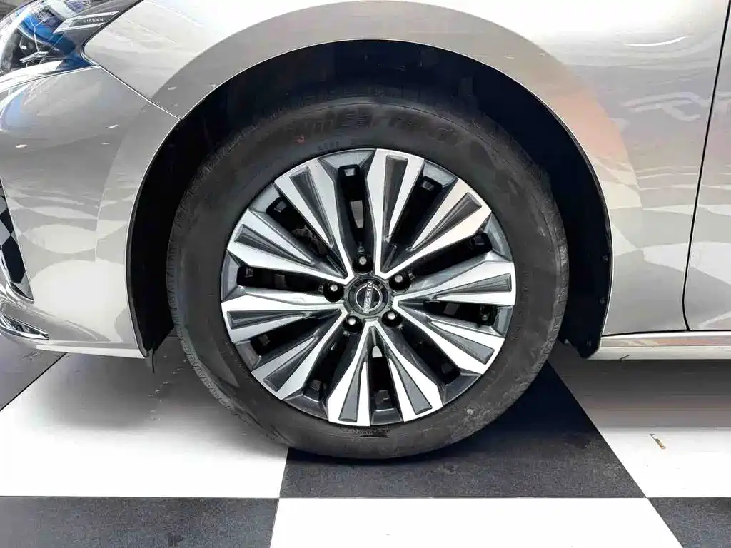 Nissan Teana 2022
