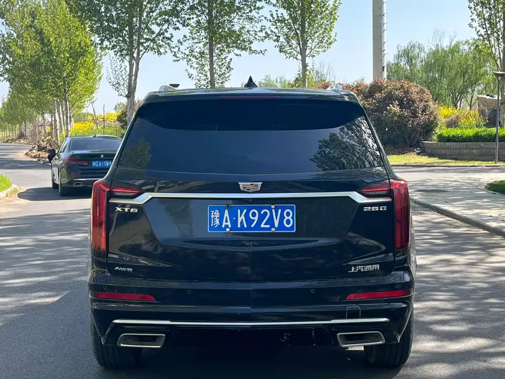 Cadillac XT6 2021 — фото 8