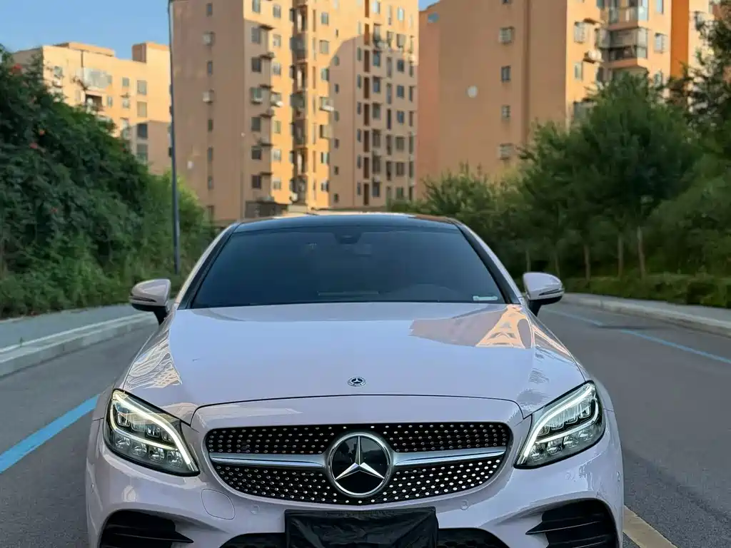 Mercedes-Benz C-Class 2021