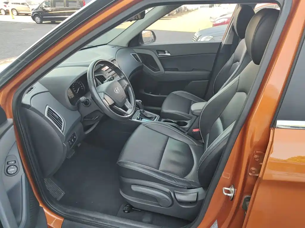 Hyundai ix25 2015 — фото 15