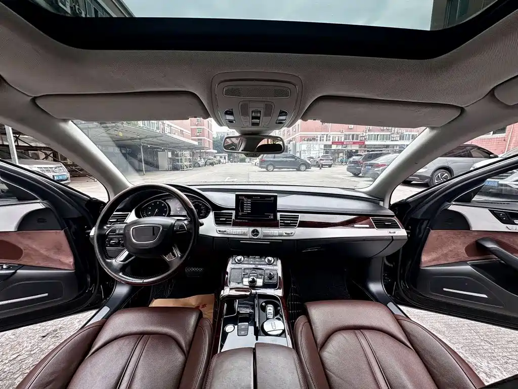 Audi A8 2012
