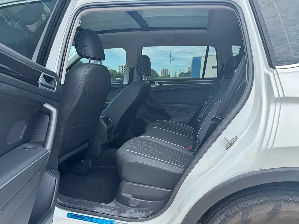 Volkswagen Tiguan L 2026