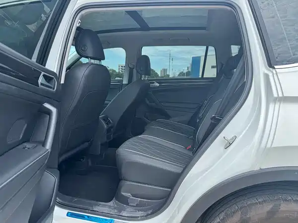 Volkswagen Tiguan L 2026