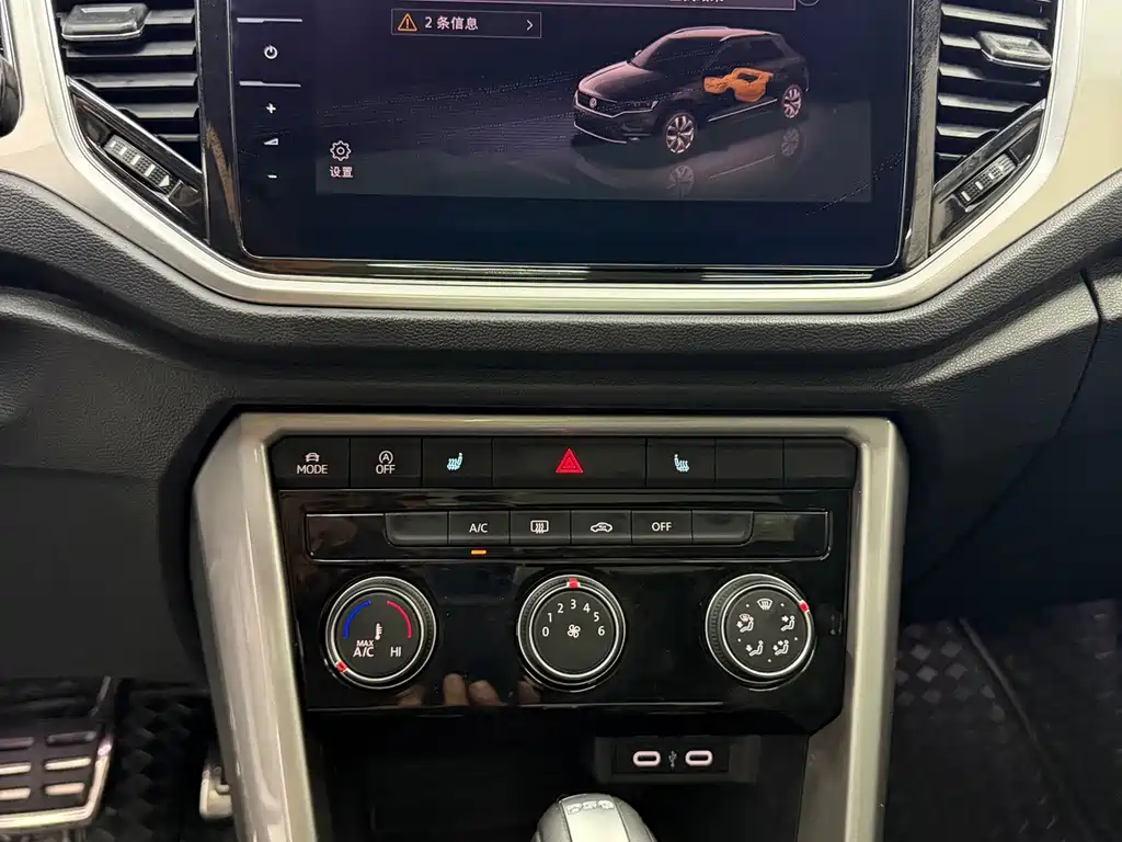 Volkswagen T-Roc 2022 — фото 11