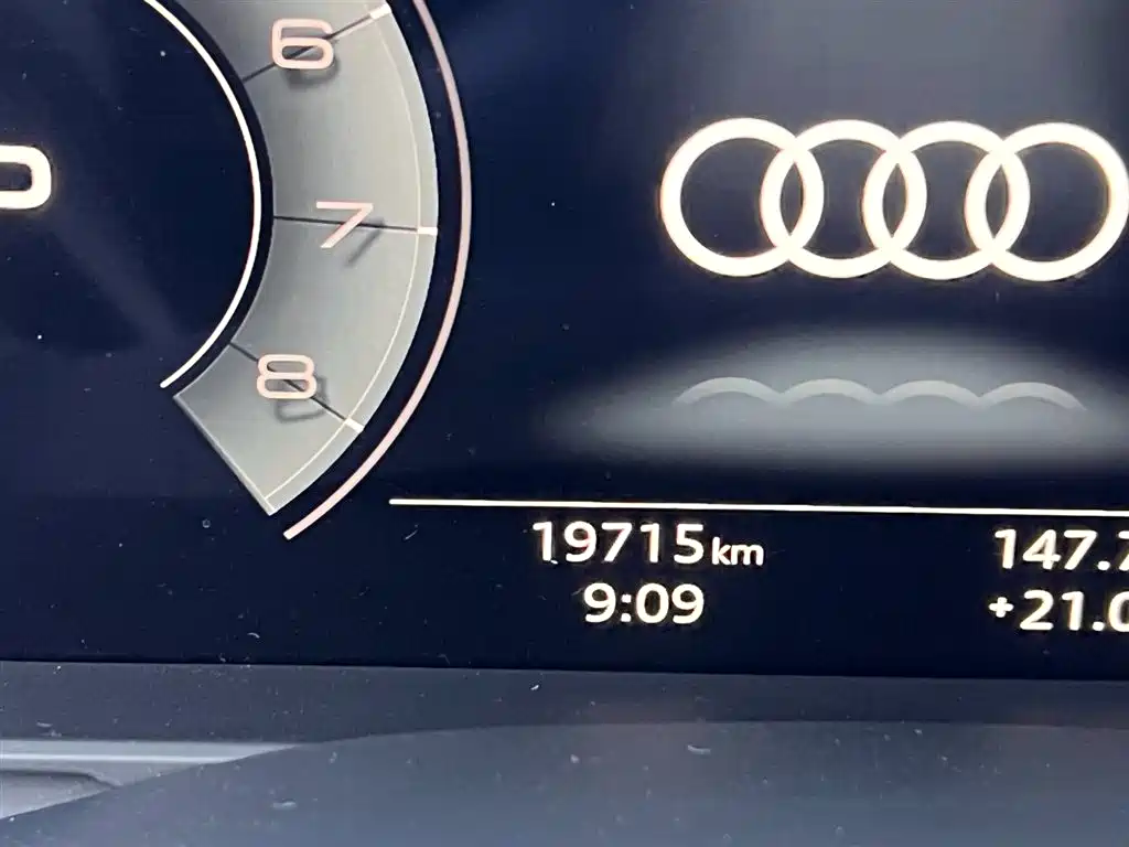 Audi A6L 2025 — фото 13