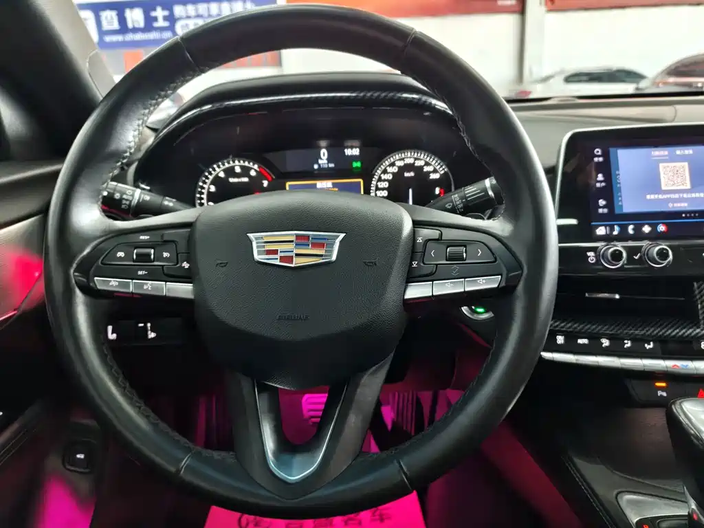 Cadillac CT4 2020 — фото 14